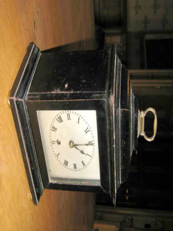 Mantel clock