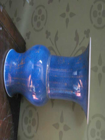 Beaker vase