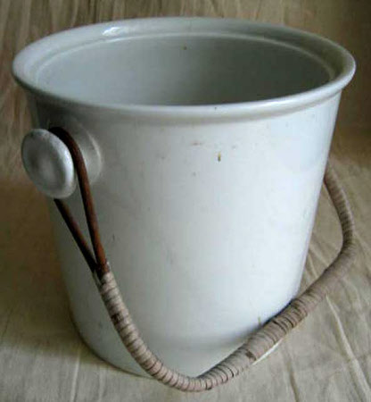 Slop pail