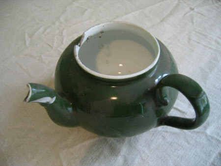 Teapot and lid