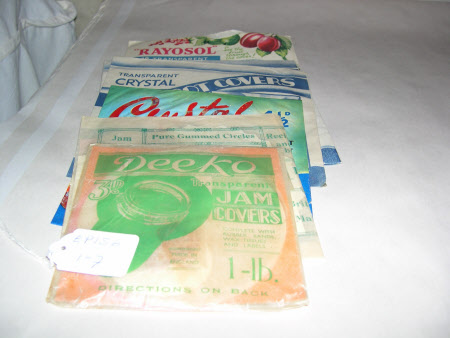 Jam pot cover