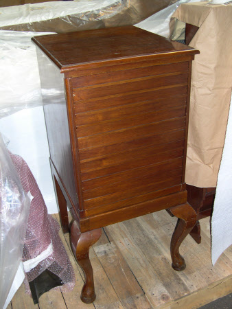 Specimen cabinet