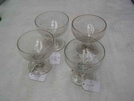 Sundae dish