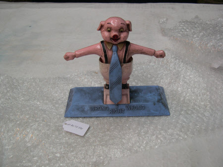 Toy pig