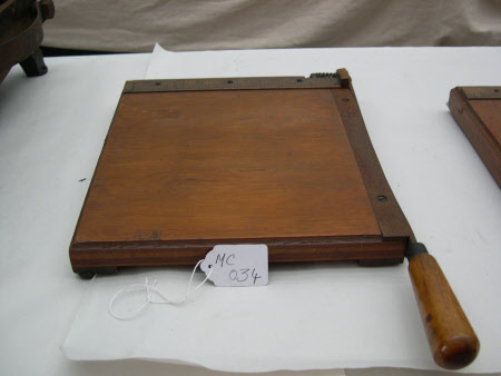 Guillotine