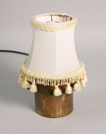 Lamp holder