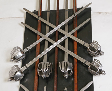 Basket-hilt sword
