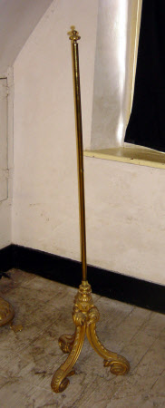 Polescreen pole