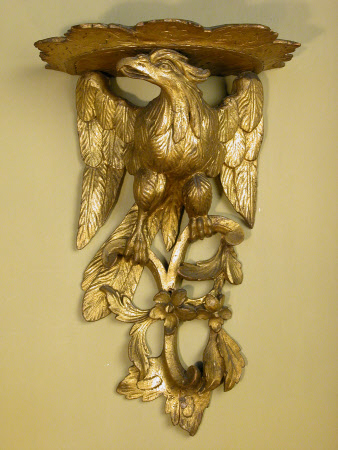 Wall bracket