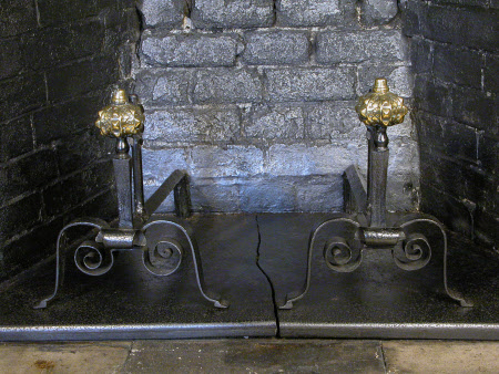 Andiron