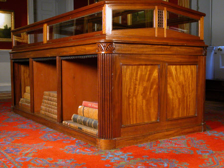 Folio cabinet