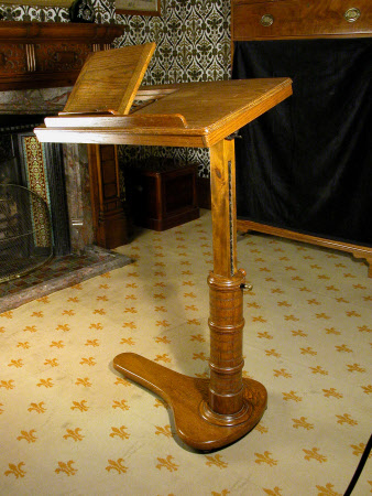Reading table
