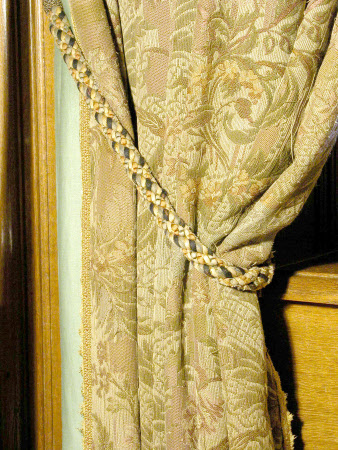 Curtain
