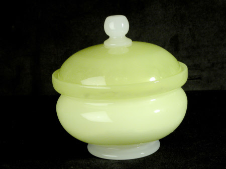 Powder bowl