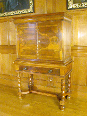 Cabinet on stand