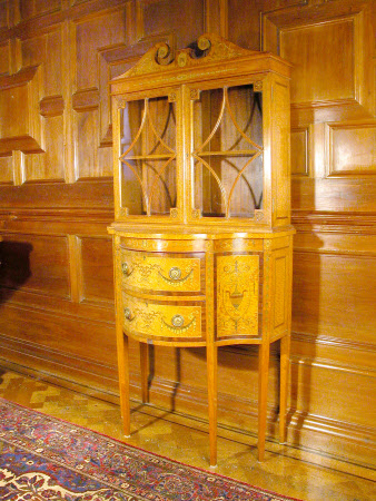 Display cabinet