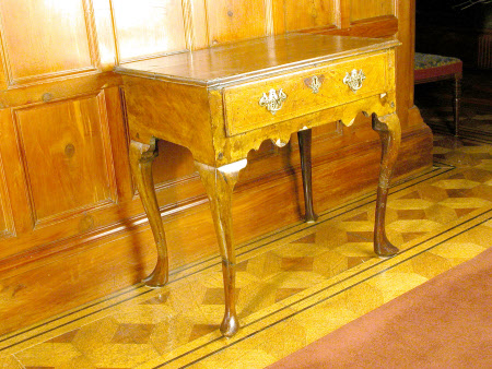 Lowboy