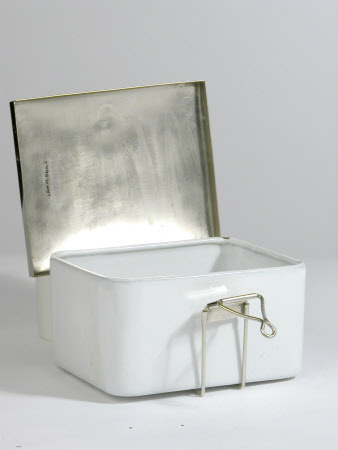 Sandwich tin