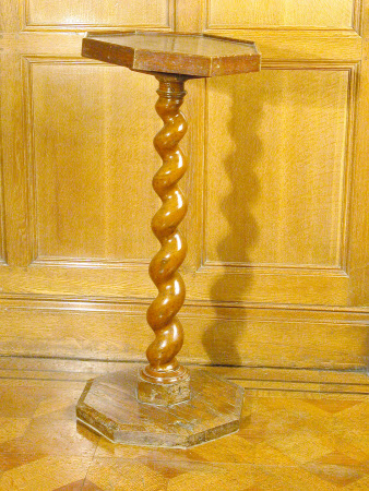 Candle stand