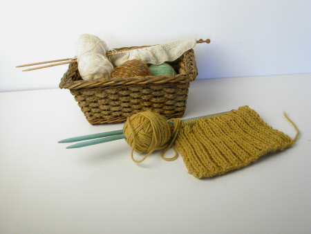 Knitting needle