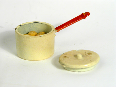 Miniature saucepan