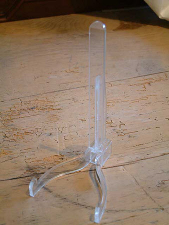 Plate stand