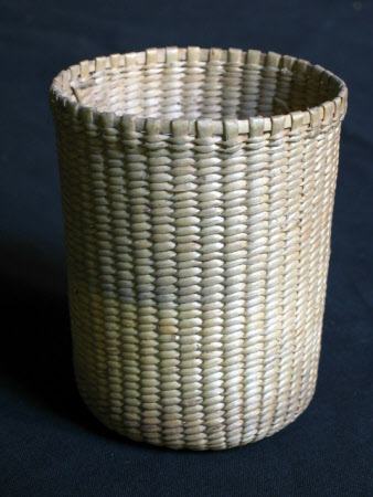 Picnic beaker holder