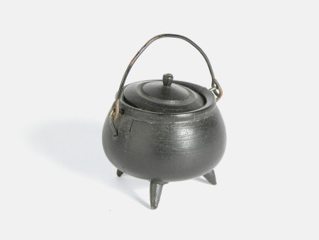 Miniature cauldron