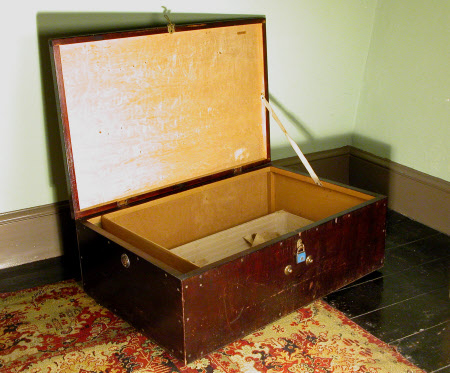 Storage box