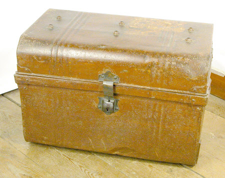 Cabin trunk