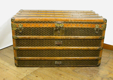 Cabin trunk