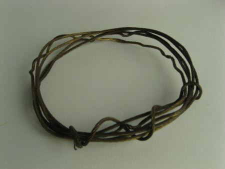 Picture wire