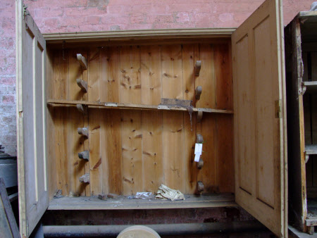 Wall cupboard