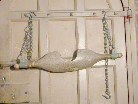 Yoke