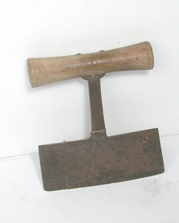 Kitchen implement