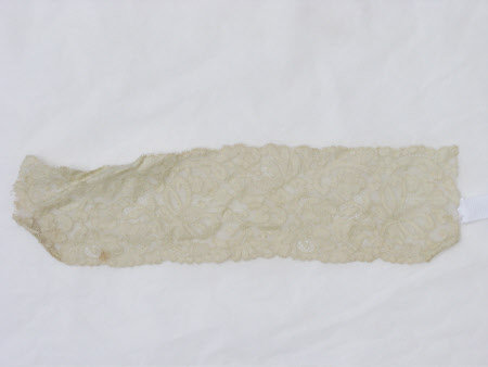 Lace fragment