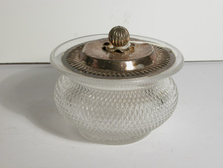 Powder bowl