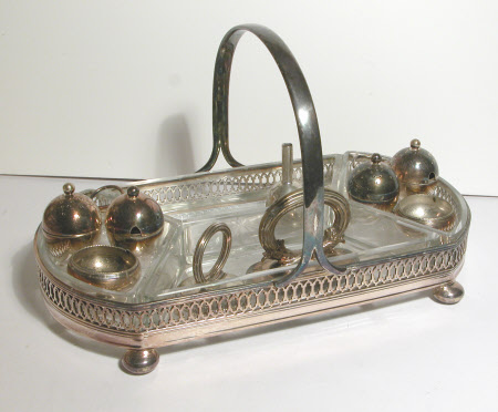 Cruet stand