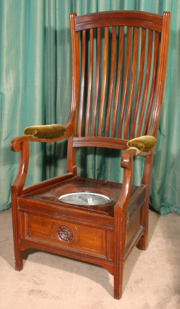 Commode armchair