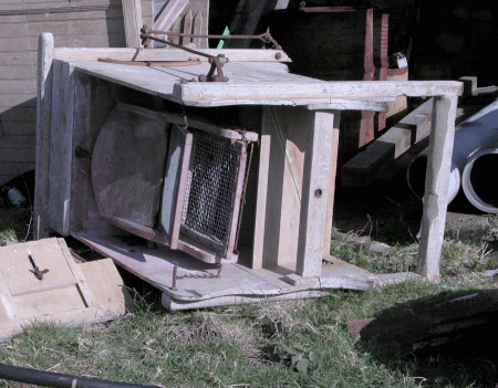 Winnowing machine