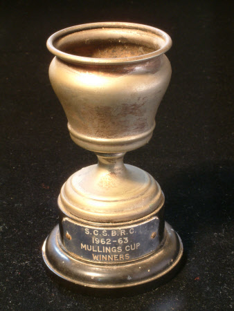 Presentation cup