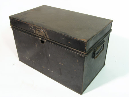 Storage box