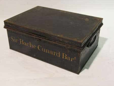 Storage box