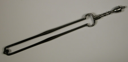 Tongs