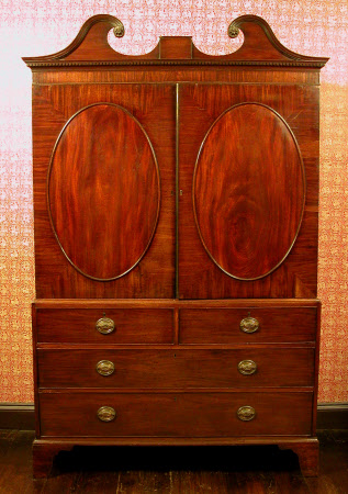 Linen press