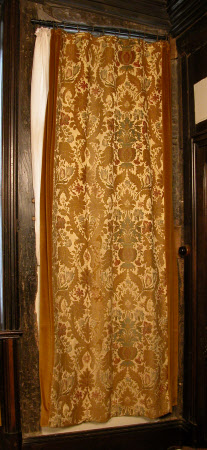 Curtain