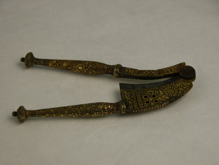 Betel cutter
