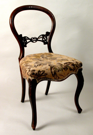 Balloon back chair