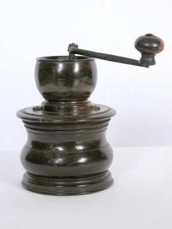Spice grinder