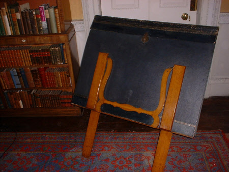 Portfolio stand